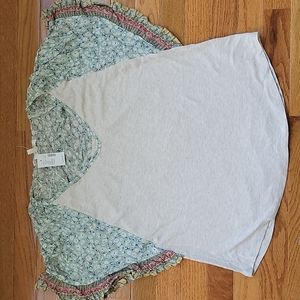 Maurices floral sleeve tee XS NWT